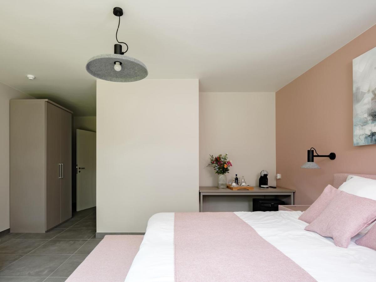 B & B St-Hubert Sint-Martens-Lennik Exteriér fotografie